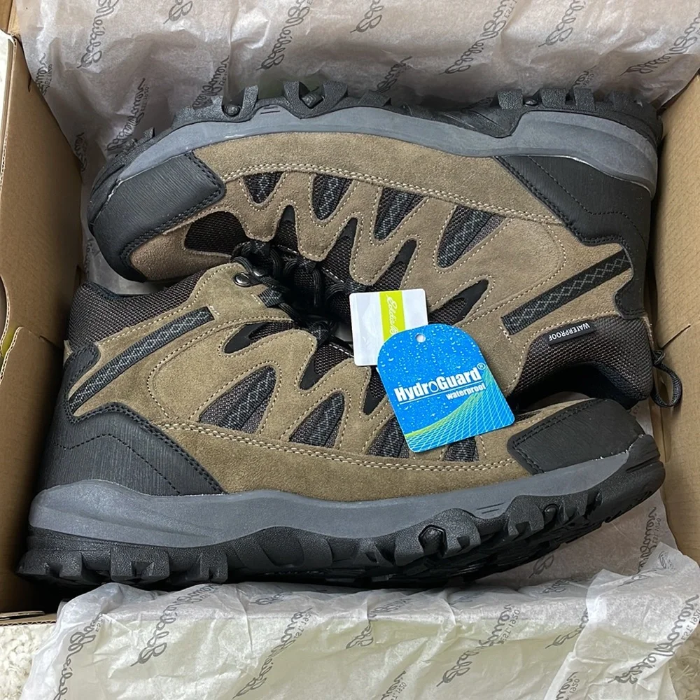 Eddie Bauer mens hiking boot. - Picture 5 of 8